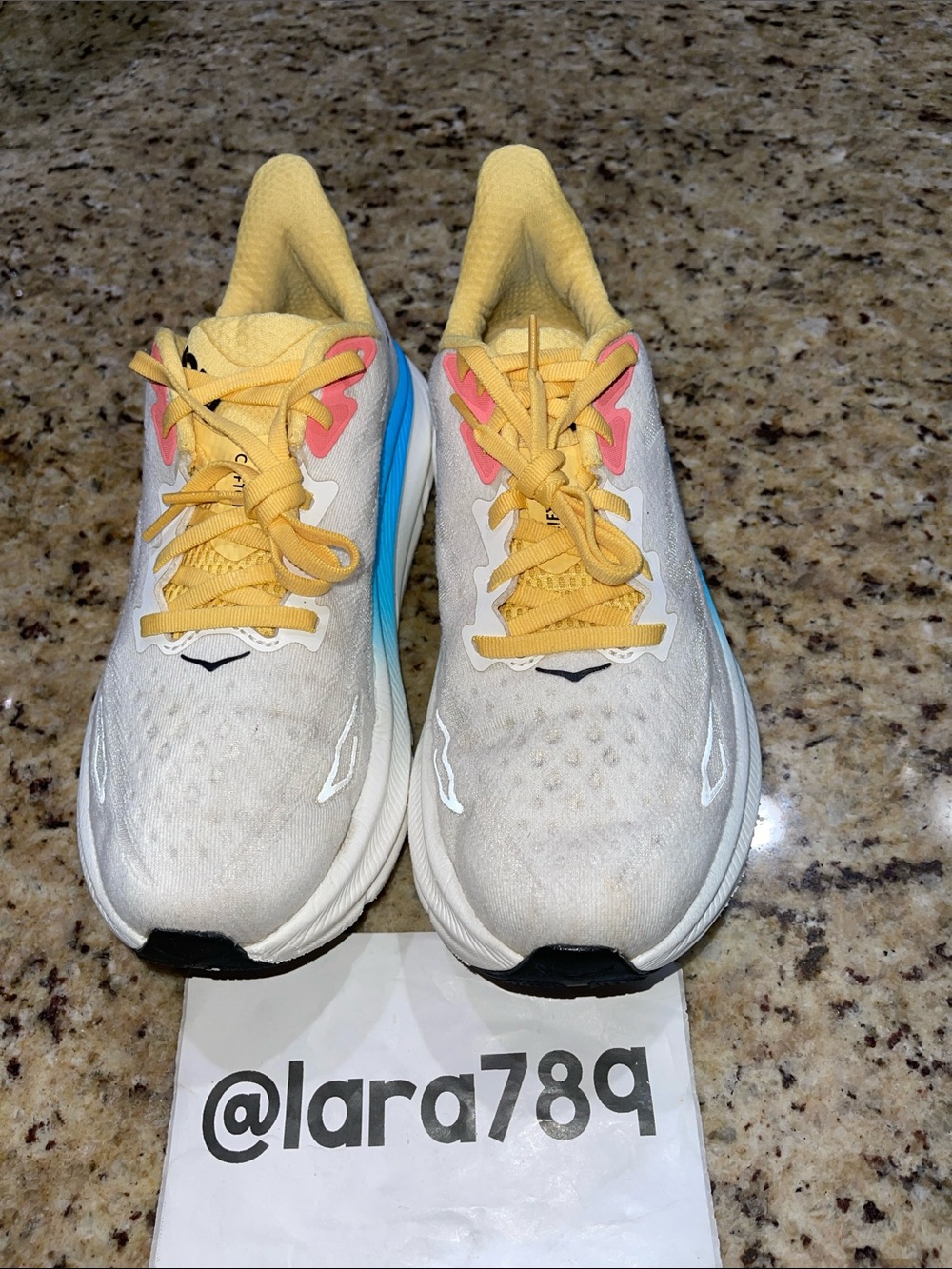 Hoka One One Clifton 9